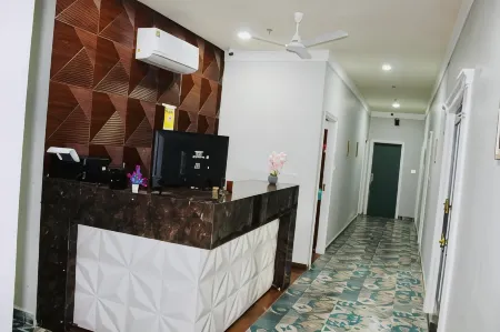 The Loya Hotel Отели в г. Муктсар