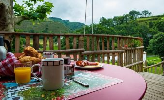 Logis Hôtel Andreinia & Cabanes