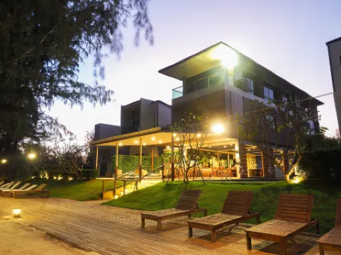 Sea and Sea Villa Sangaroon