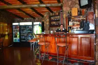 La Montagne Guest Lodge - bar