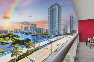 Spectacular Balcony Plus Near Beach, Gym, Pool