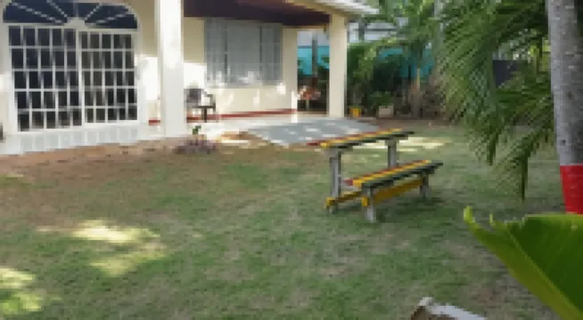 馬爾裏女士旅館及青年旅舍