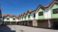 Hollywood Drive-in Hotel