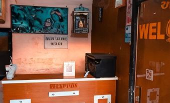 Hotel laxmi (Dwarka)