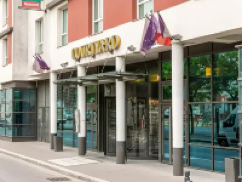 Courtyard Paris Saint Denis Hotels in Saint-Denis