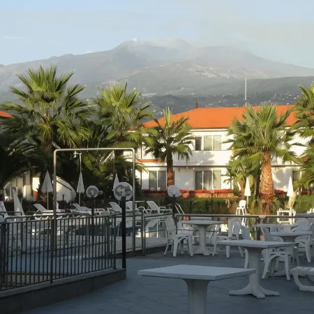 King's House Hotel Resort