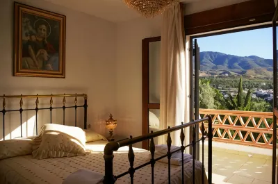 Hostal y Apartamento Rural Los Naranjos Hôtels à : Pinos del Valle