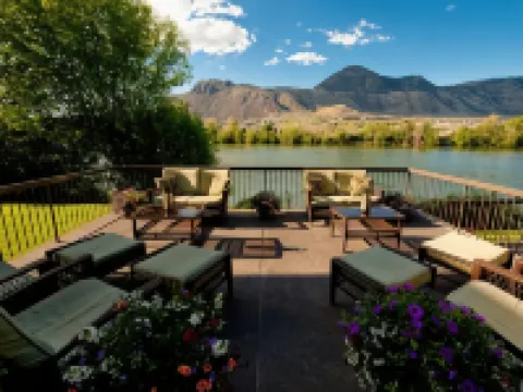 Riverland Inn & Suites Hotels in Kamloops