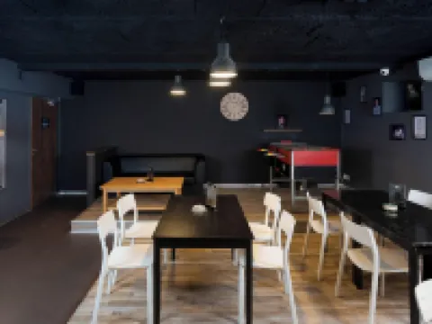 中庭青年旅館 布拉迪斯拉發1區酒店