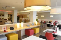 宜必思巴塞羅那科爾內亞飯店 - 寵物友善