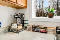 Quiet and Cozy getaway cabin in Hatcher Pass, Alaska; 15 min. from Palmer!