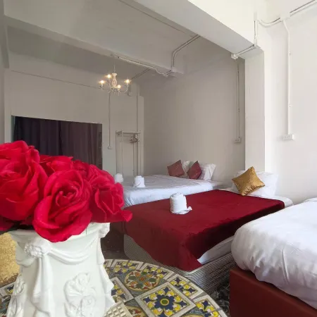 MaHaNa Hostel & Beach Bar Pattaya