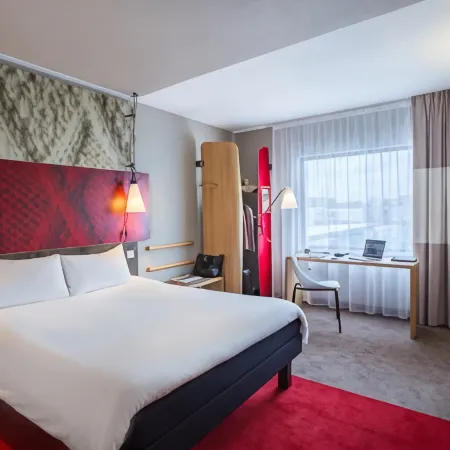 Ibis Wroclaw Centrum Отели рядом с достопримечательностью «Железнодорожный макет «Колейково»»
