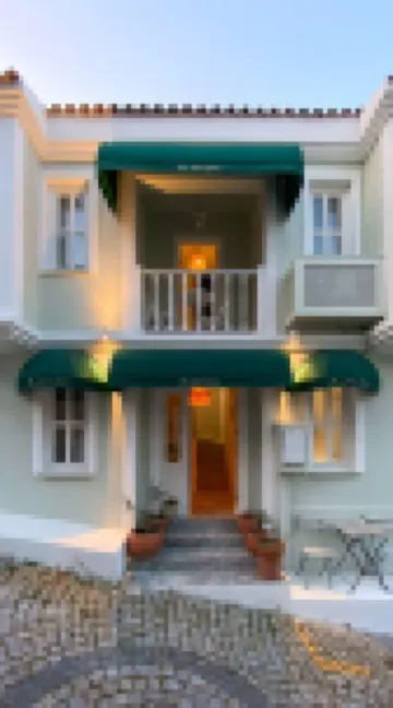 Mon Petit Hotel