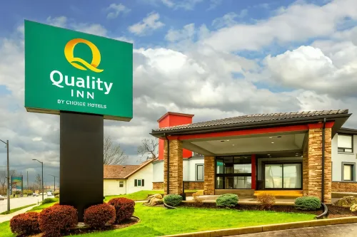 Quality Inn Hotels in Leamington