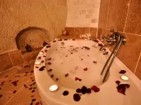 Has Cave Konak Hotels in Dereler