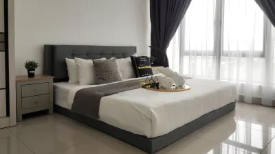 Stylish 3BR Sentul by HomeBrickz Hotel a Sentul Pasar