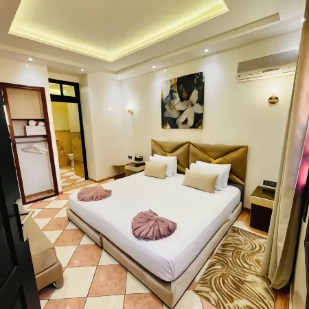 Riad Douirtna