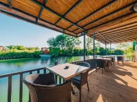 Antik River House โรงแรมในซิลี