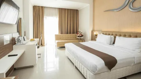 Lorin Sentul Hotel Отели в г. Babakan Madang