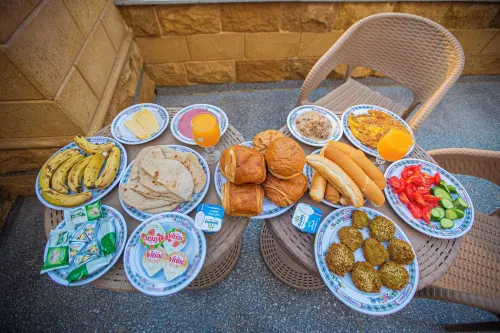 Life Pyramids Inn Dining Photos