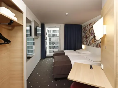 B&B HOTEL Berlin-Alexanderplatz Hotels in der Nähe von Botschaft des Königreichs der Niederlande