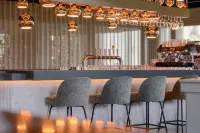 การ์เนอร์ โรงแรม มาสทริชต์ บาย IHG - ที่มีบาร์