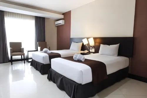 Grage Hotel Bengkulu - Pools