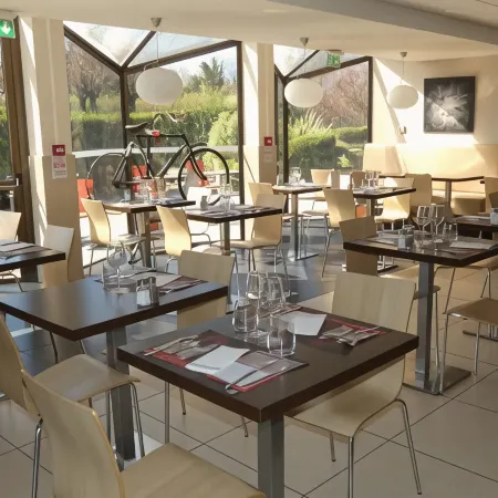 Ibis Saintes