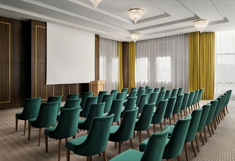 4. 홀리데이 인 리..