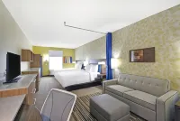 Home2 Suites by Hilton Dallas DeSoto Hotel di DeSoto
