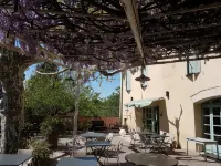 Logis Hotel la Ferme Các khách sạn ở Sauveterre