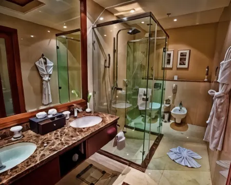 Concorde Hotel Doha Photos