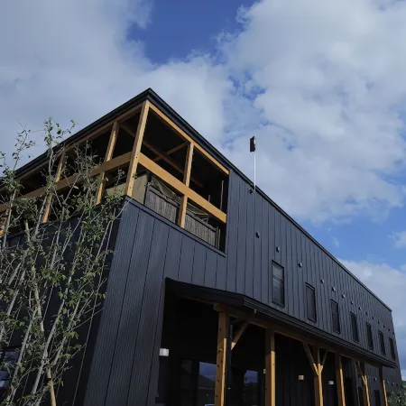 ＨＯＴＥＬ　ＳＬＯＷ　ＶＩＬＬＡＧＥ