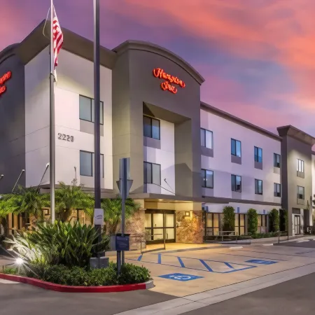 Hampton Inn Carlsbad-North San Diego County Отели рядом с Аэропорт Эль-Паломар