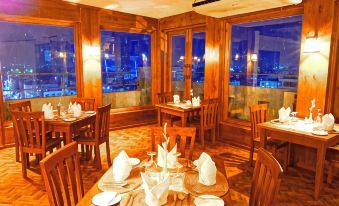 Shwe Ingyinn Hotel Mandalay - Housity