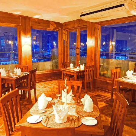 Shwe Ingyinn Hotel Mandalay