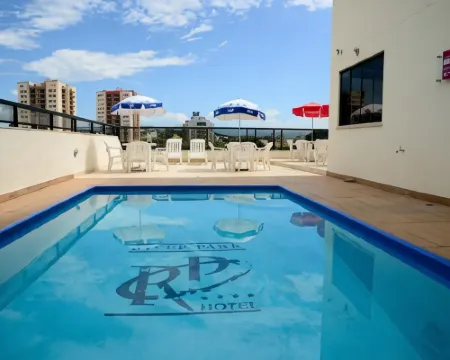 River Park Hotel レゼンデのホテル