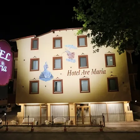 Hotel Ave Maria