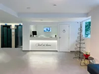 Trebol One Apartments by Mc