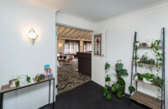 貝克威爾士汽車旅館