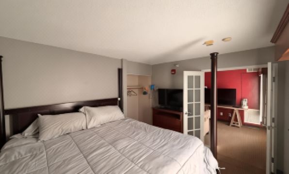 River Hills Hotel- Mankato