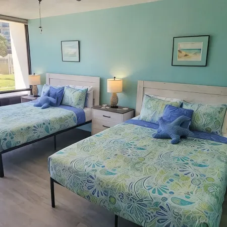 Beachfront Hotspot - New Furnishings - Pool - 1st Floor