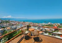 Sunset Sky Loft with Private Pool Panoramic Ocean View Steps to Camarones Beach