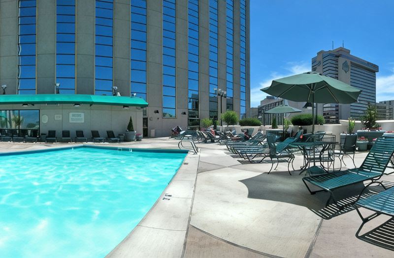 Silver Legacy Reno- A Caesars Rewards Destination photo 2