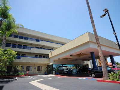 Quality Inn & Suites Los Angeles Airport - Stadium District