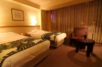 Breezbay Hotel Resort and Spa - Pools