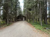 Cozy Cabin in the Woods.  25 minutes to Yellowstone National Park