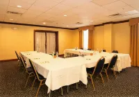 Comfort Suites Newport News Airport - 2-Star