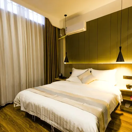 Sui County Tianhu Boutique Hotel